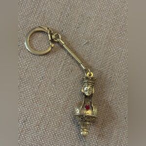 Vintage Queen With Red Stone Keychain